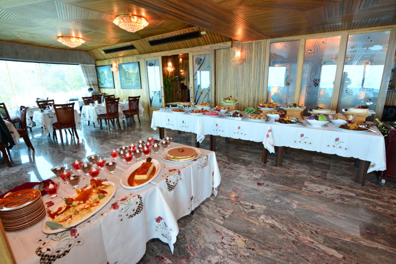 Easter Sunday at Bay Lodge